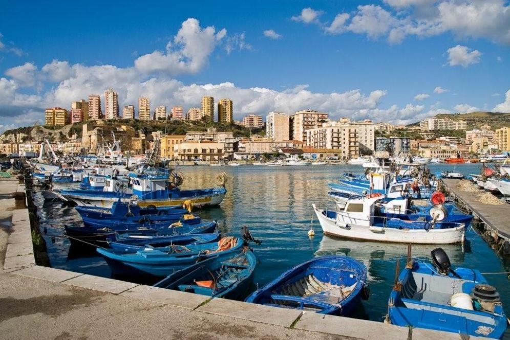 Casa Vacanze Belvedere Porto Empedocle Bagian luar foto